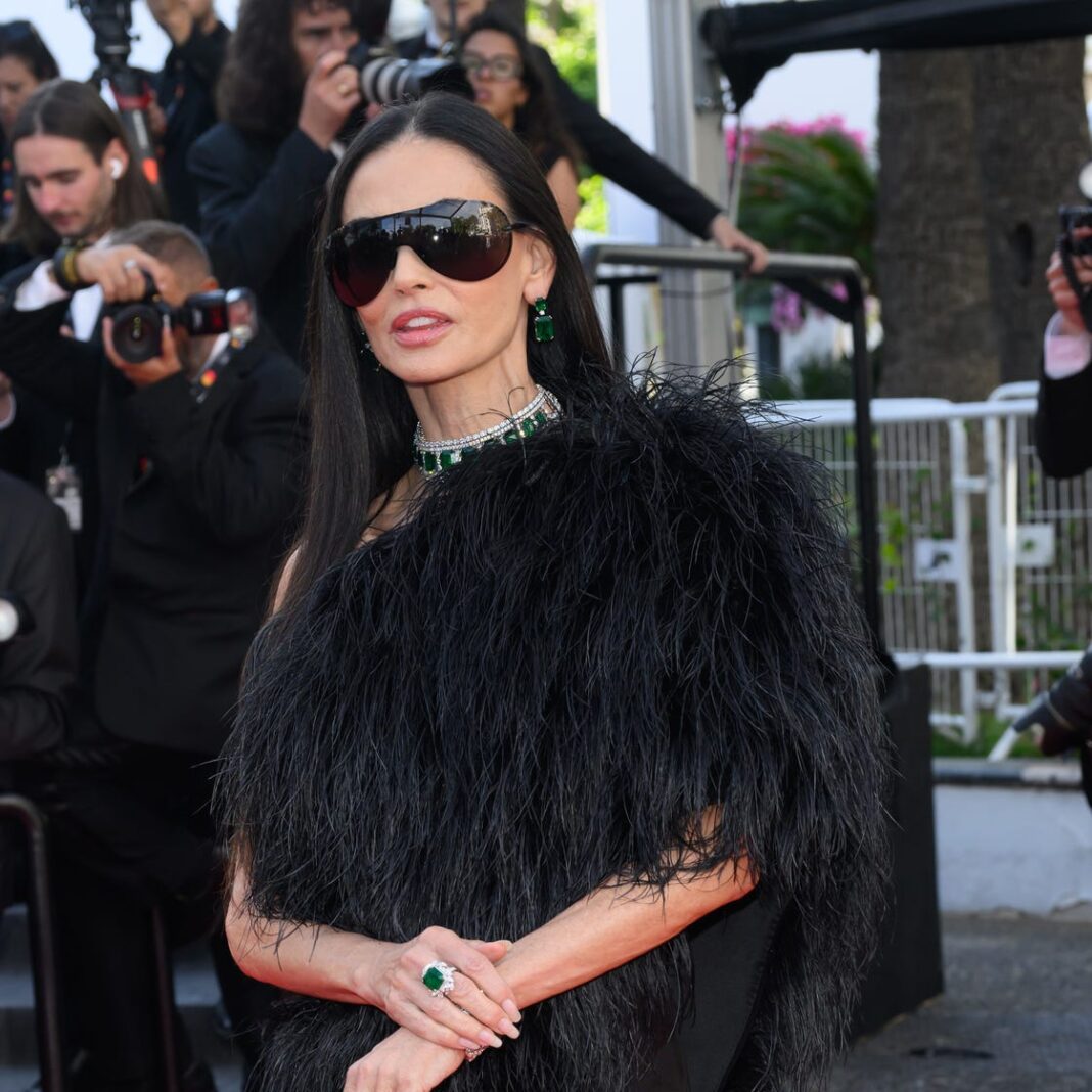 Demi Moore Is Pure Drama in Straight-off-the-Runway Gucci Fur Demi Moore Is Pure Drama in Straight-off-the-Runway Gucci Fur