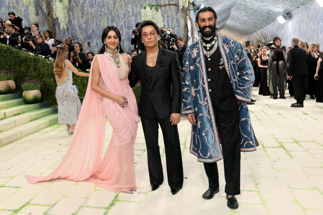 Princess Gauravi Kumari & Sawai Padmanabh Singh Debut Together in Royal Style